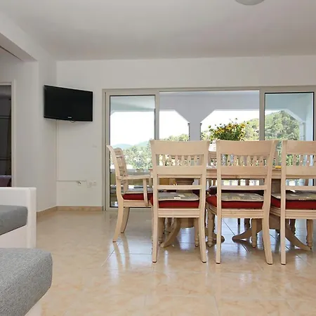 55 Приградица